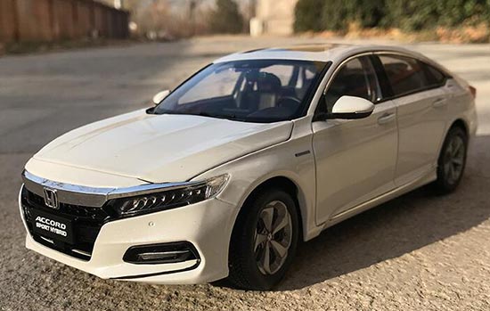 2018 Honda Accord Sport Hybird 1:18 Scale Diecast Car Model