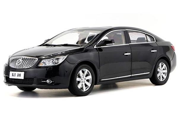 Buick LaCrosse 1:18 Scale Diecast Car Model Black