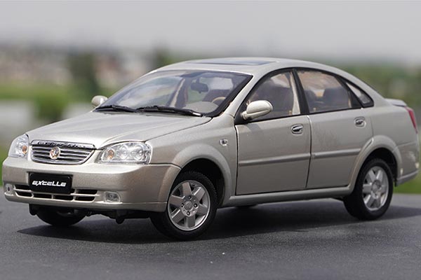2004 Buick Excelle 1:18 Scale Diecast Car Model