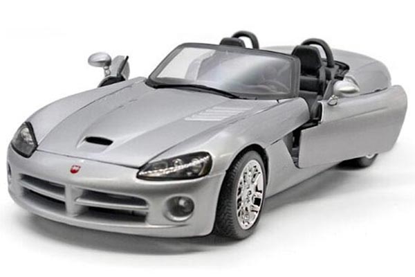 2003 Dodge Viper SRT 10 1:18 Scale Diecast Car Model