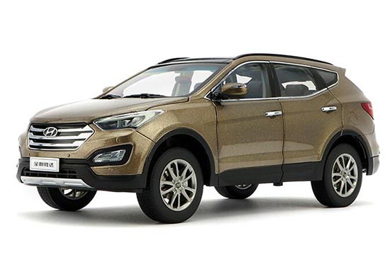 2015 Hyundai Santafe 1:18 Scale Diecast SUV Model