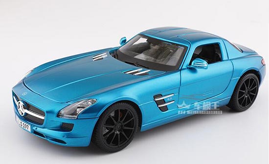 Mercedes Benz SLS AMG 1:18 Scale Diecast Car Model Matte Blue