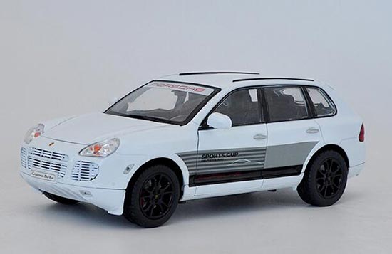 Porsche Cayenne Turbo Sport Cup 1:18 Diecast SUV Model White