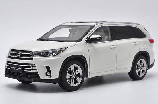 2018 Toyota Highlander 1:18 Scale Diecast SUV Model