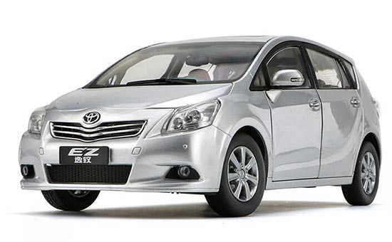 2011 Toyota EZ 1:18 Scale Diecast MPV Model