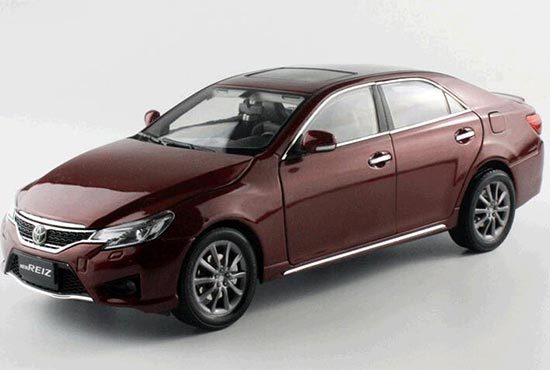 2013 Toyota New Reiz 1:18 Scale Diecast Car Model Wine Red