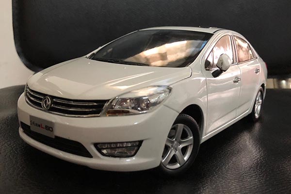 2015 Dongfeng Aeolus L60 1:18 Scale Diecast Car Model White