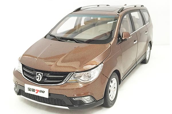 2014 Baojun 730 MPV 1:18 Scale Diecast Model