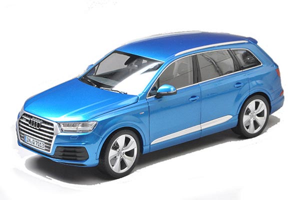 2016 Audi Q7 1:18 Scale Diecast SUV Model