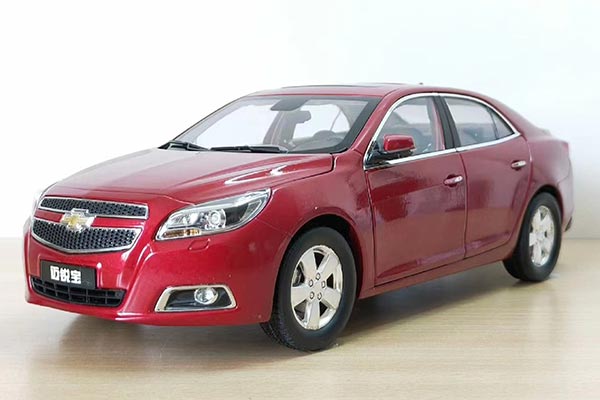 2012 Chevrolet Malibu 1:18 Scale Diecast Car Model Red