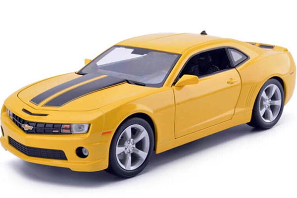 2010 Chevrolet Camaro SS RS 1:18 Scale Diecast Car Model Yellow