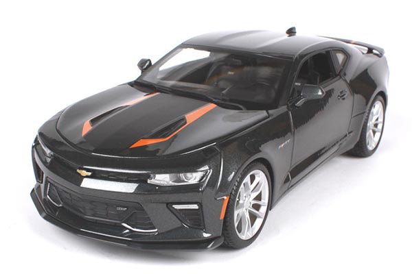 2017 Chevrolet Camaro 1:18 Scale Diecast Car Model Black