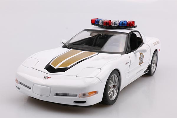 Chevrolet Corvette Z06 Diecast Police Car Model 1:18