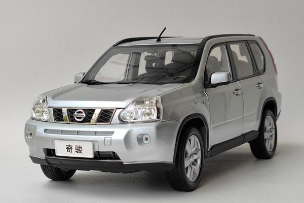 2008 Nissan X-Trail Diecast SUV Model 1:18 Scale