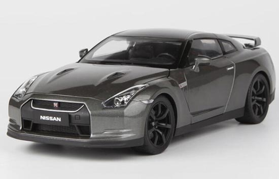 Nissan GT-R R35 Diecast Car Model 1:18 Scale Dark Gray