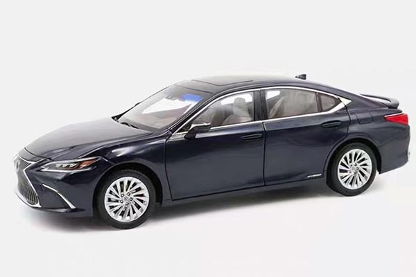 2018 Lexus ES 300h Diecast Car Model 1:18 Scale