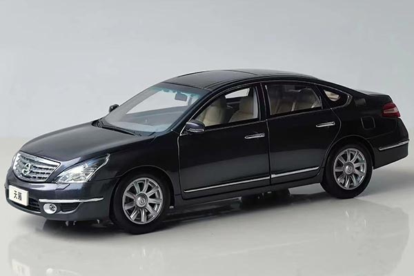 2008 Nissan Teana VIP Diecast Car Model 1:18 Scale Purple