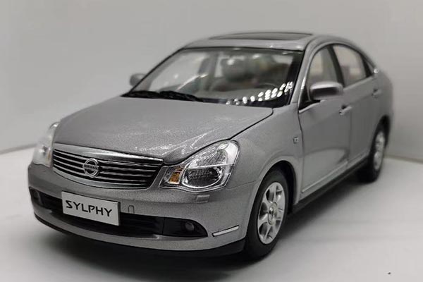 2006 Nissan Sylphy Diecast Car Model 1:18 Scale Blue