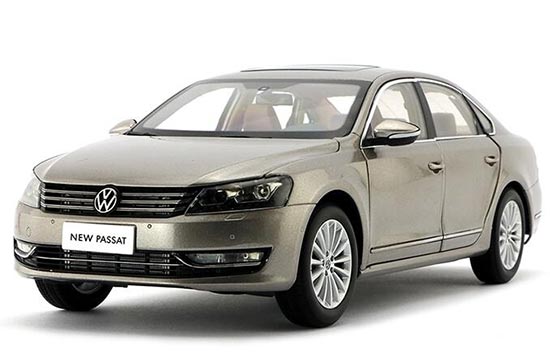 2011 Volkswagen Passat Diecast Car Model 1:18 Scale