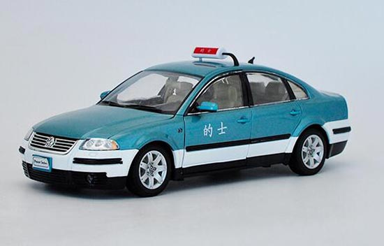 2001 Volkswagen Passat Sedan Diecast Taxi Car Model 1:18 Blue