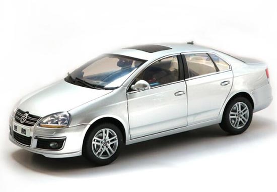 2006 Volkswagen Sagitar Diecast Car Model 1:18 Scale