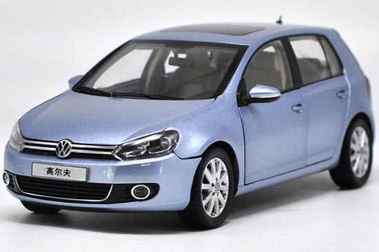 2010 Volkswagen Golf Diecast Car Model 1:18 Scale Blue