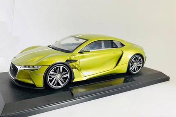 2016 DS E-Tense Diecast Car Model 1:18 Scale Green