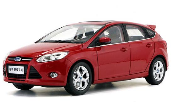 2012 Ford Focus Hatchback Diecast Car Model 1:18 Scale Red