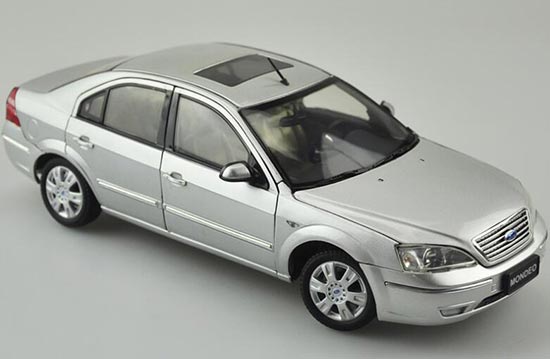 2004 Ford Mondeo Diecast Car Model 1:18 Scale Silver