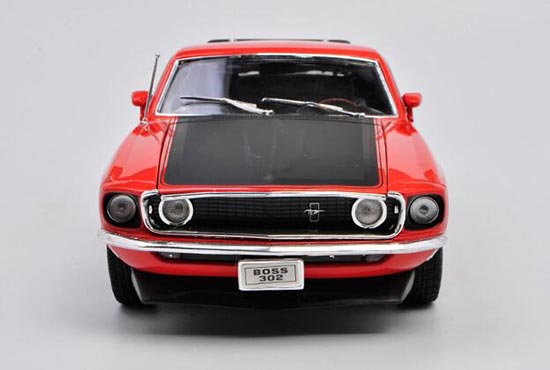 1969 Ford Mustang Boss 302 Diecast Car Model 1:18 Scale [SD01H839]