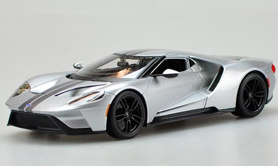 2017 Ford GT Diecast Car Model 1:18 Scale Silver