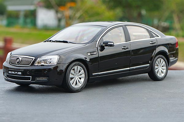 2007 Buick Park Avenue Diecast Car Model 1:18 Scale Black