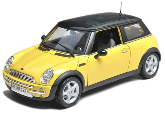 2004 Mini Cooper S Diecast Car Model 1:18 Scale