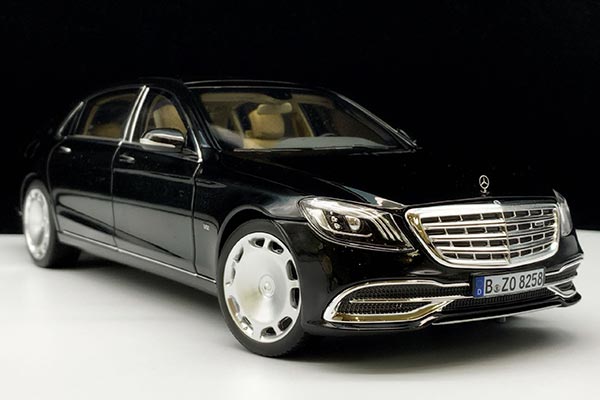 2018 Mercedes Benz Maybach S650 Diecast Model 1:18 Scale Black