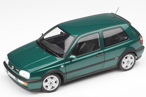 1996 Volkswagen Golf VR6 Diecast Car Model 1:18 Green By Norev