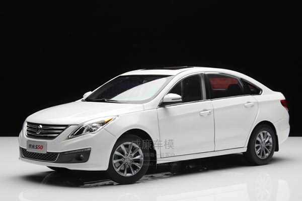 2014 Dongfeng Joyear S50 Diecast Car Model 1:18 Scale White