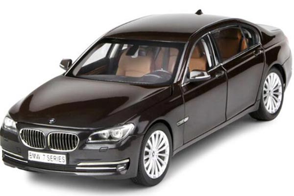 2013 BMW 7 Series 750Li Diecast Car Model 1:18 Scale By KyoSho