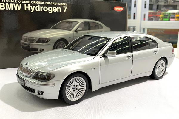 BMW 7 Series Hydrogen 7 Diecast Car Model 1:18 Silver By KyoSho