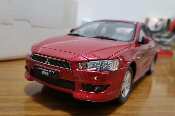 2010 Mitsubishi Lancer EX Diecast Car Model 1:18 Scale Red