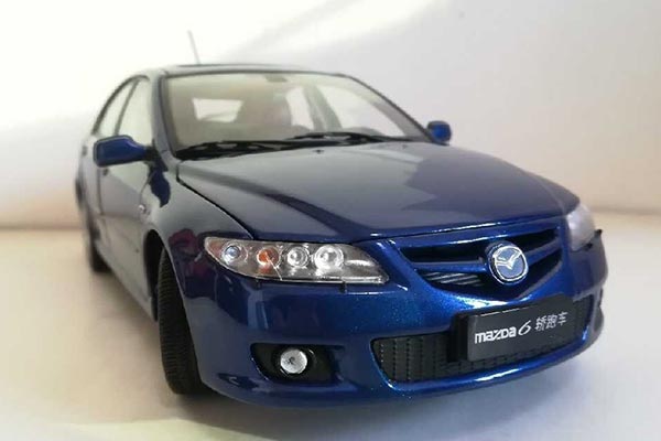 2006 Mazda 6 Diecast Car Model 1:18 Scale Blue