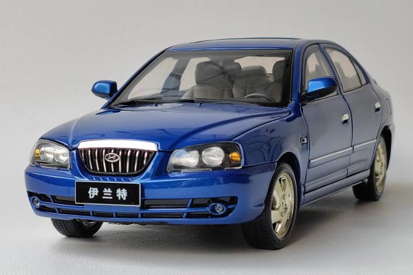 2004 Hyundai Elantra Diecast Car Model 1:18 Scale