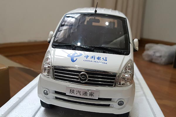 2011 Shaanxi Tongjia STJ6400A Van Diecast Model 1:18 White