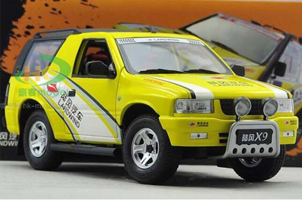 Land Wind X9 SUV Diecast Model 1:18 Scale Yellow
