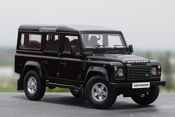 Land Rover Defender 110 SUV Diecast Model 1:18 Scale