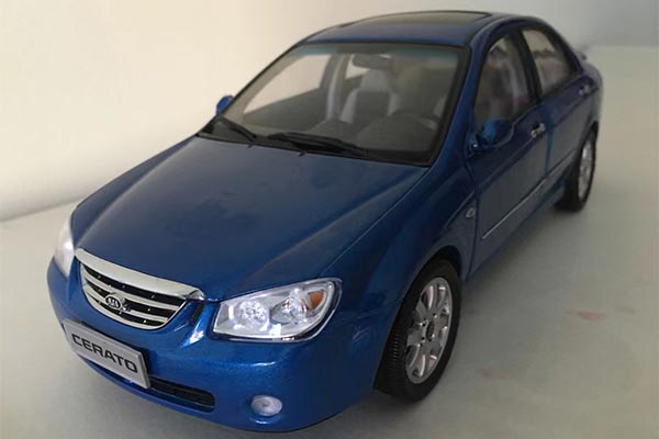 2005 Kia Cerato Diecast Car Model 1:18 Scale