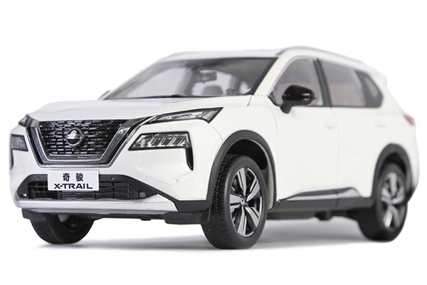 2021 Nissan X-Trail SUV Diecast Model 1:18 Scale