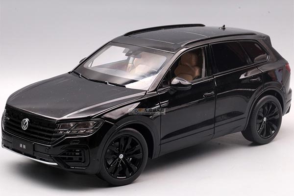 2022 Volkswagen Touareg SUV Diecast Model 1:18 Scale