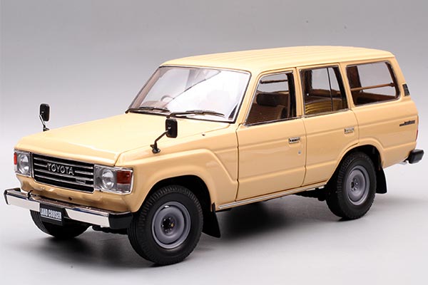 Toyota Land Cruiser LC60 SUV Diecast Model 1:18 Scale