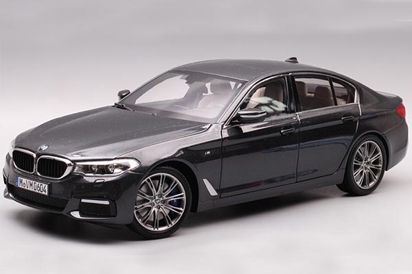 2018 BMW 5 Series Sedan G30 Sport Diecast Model 1:18 Scale