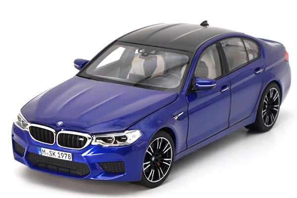 BMW M5 Diecast Car Model 1:18 Scale Blue